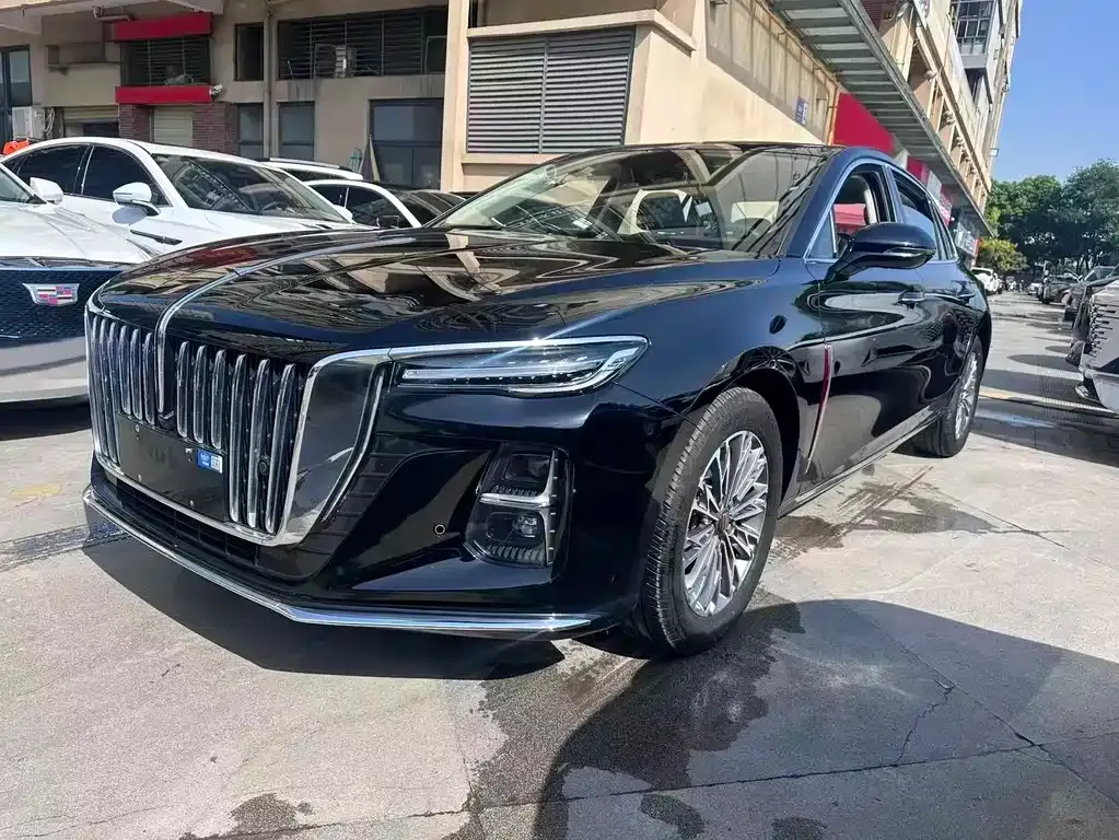 Hongqi H5 — фото 1