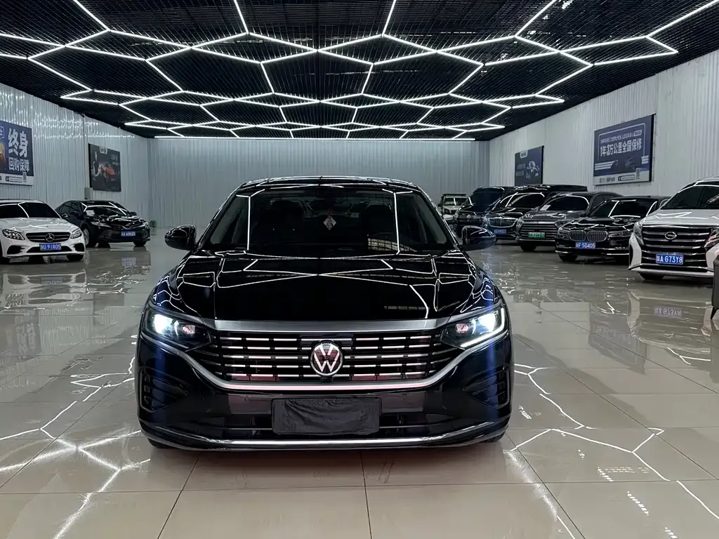 Volkswagen Passat — фото 7