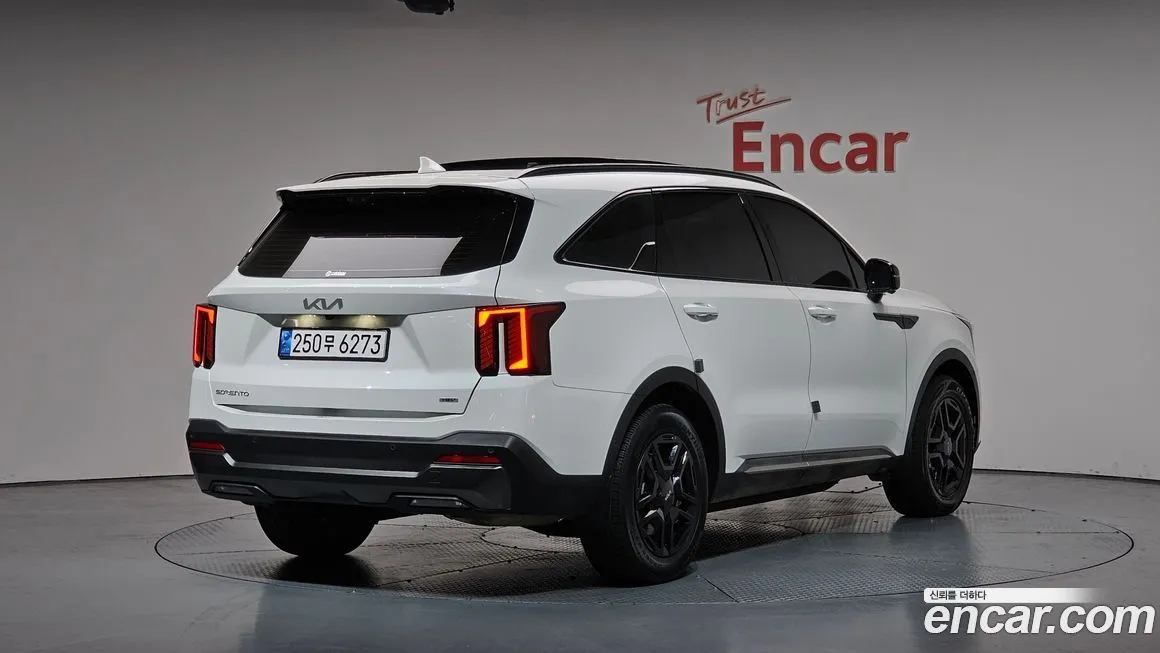 Kia Sorento — фото 5