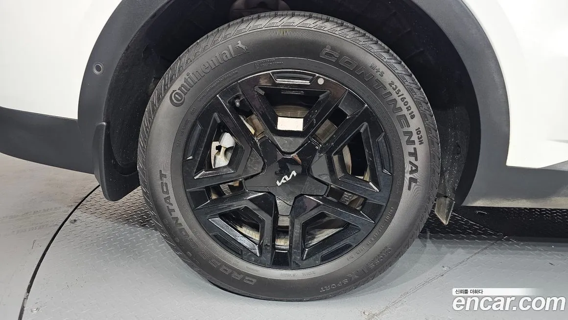 Kia Sorento — фото 8