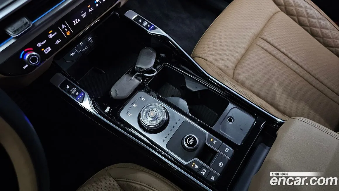 Kia Sorento — фото 10