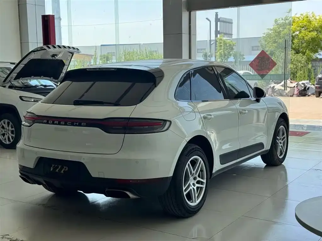 Porsche Macan — фото 6