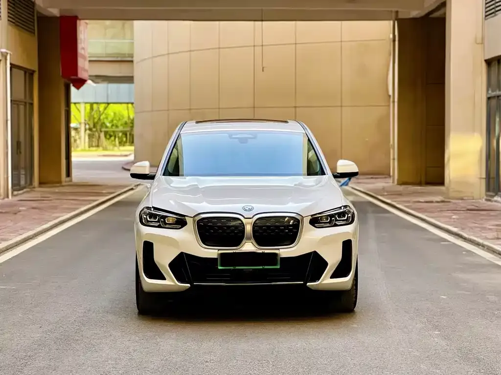 BMW iX3 2024 из CN, фото 3