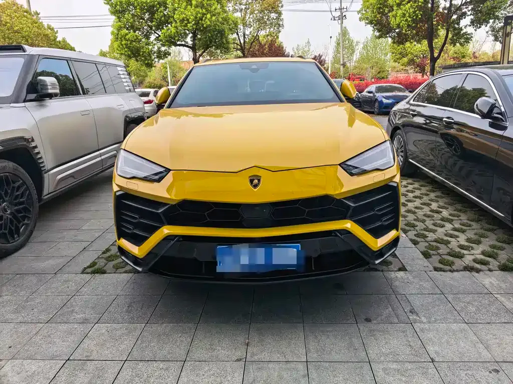 Lamborghini Urus — фото 8