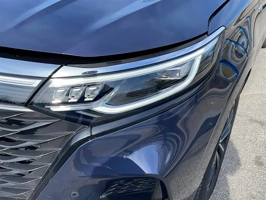 Roewe iMAX8 — фото 8