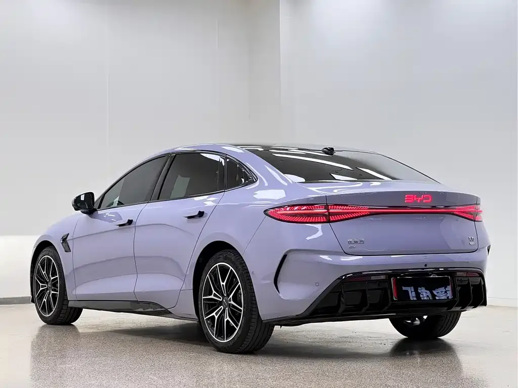 BYD Seal — фото 4