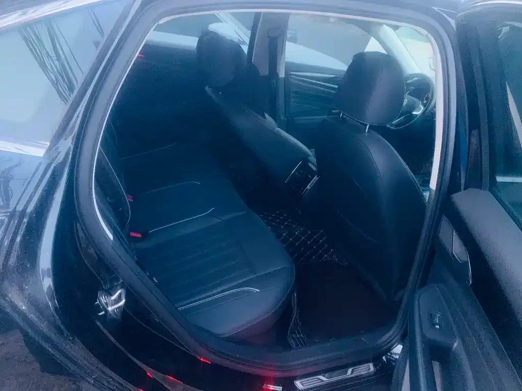 Volkswagen Passat 2021 из CN, фото 10