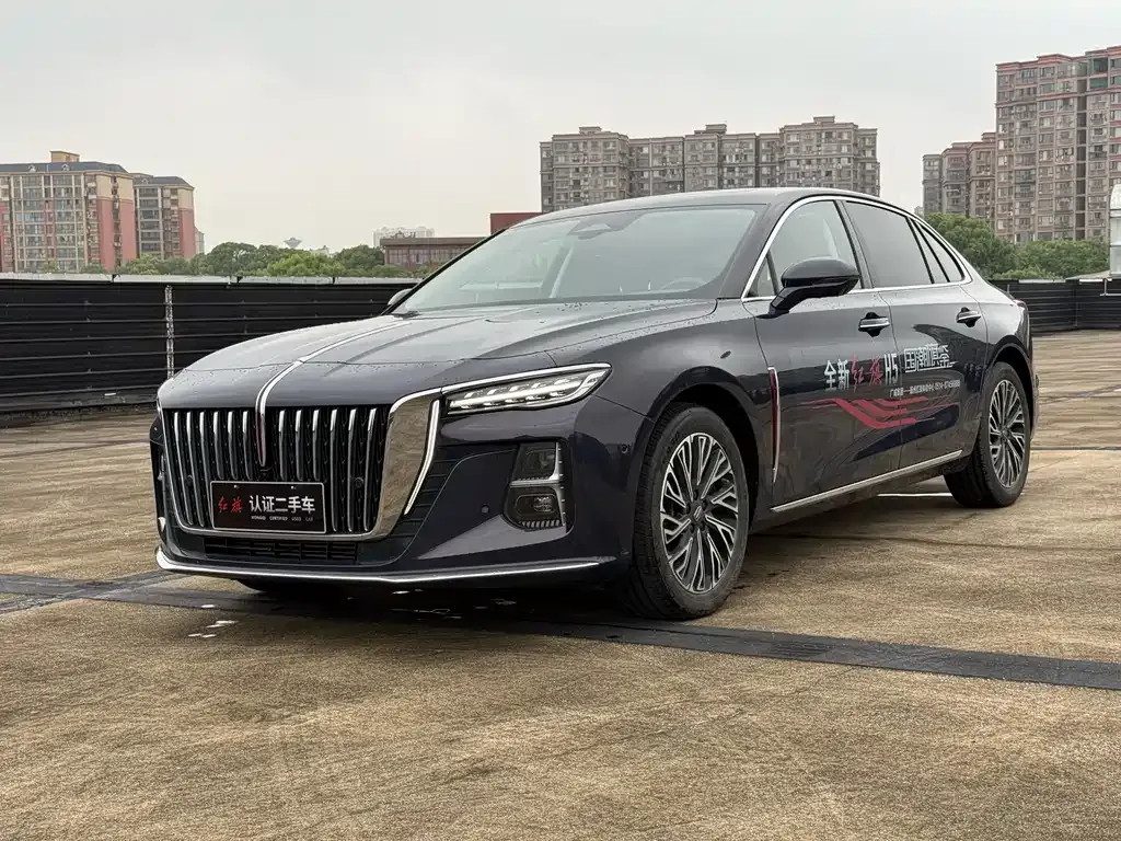 Hongqi H5 — фото 1