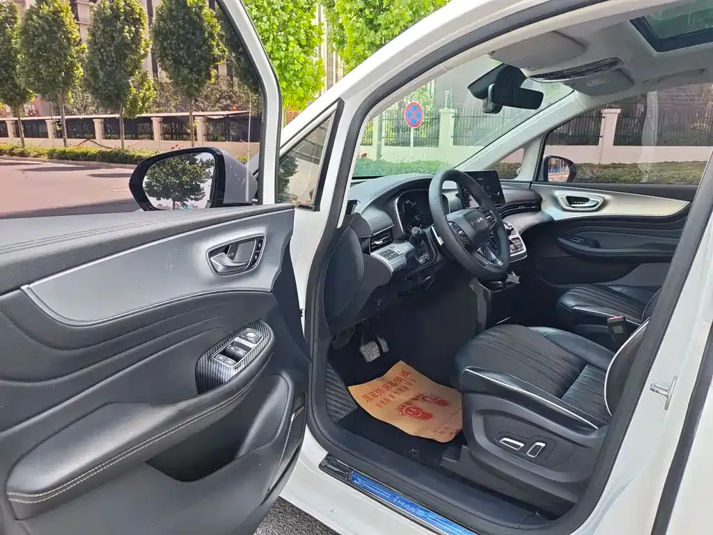 Roewe iMAX8 2021 из CN, фото 2