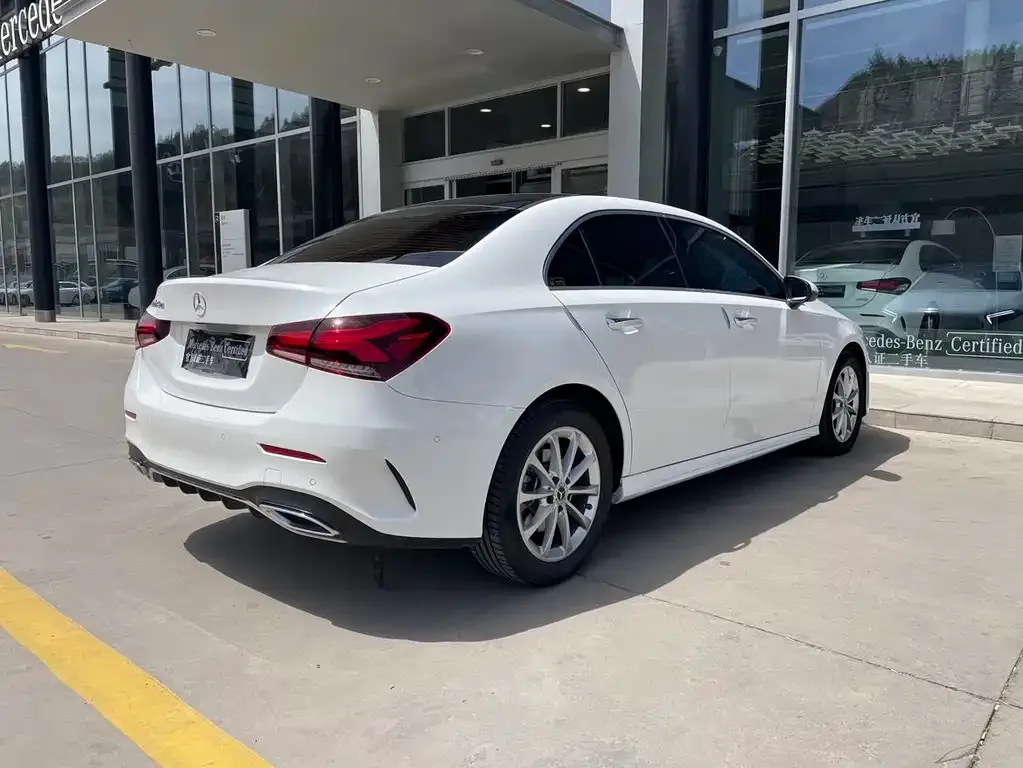 Mercedes-Benz A-Class 2023 из CN, фото 4