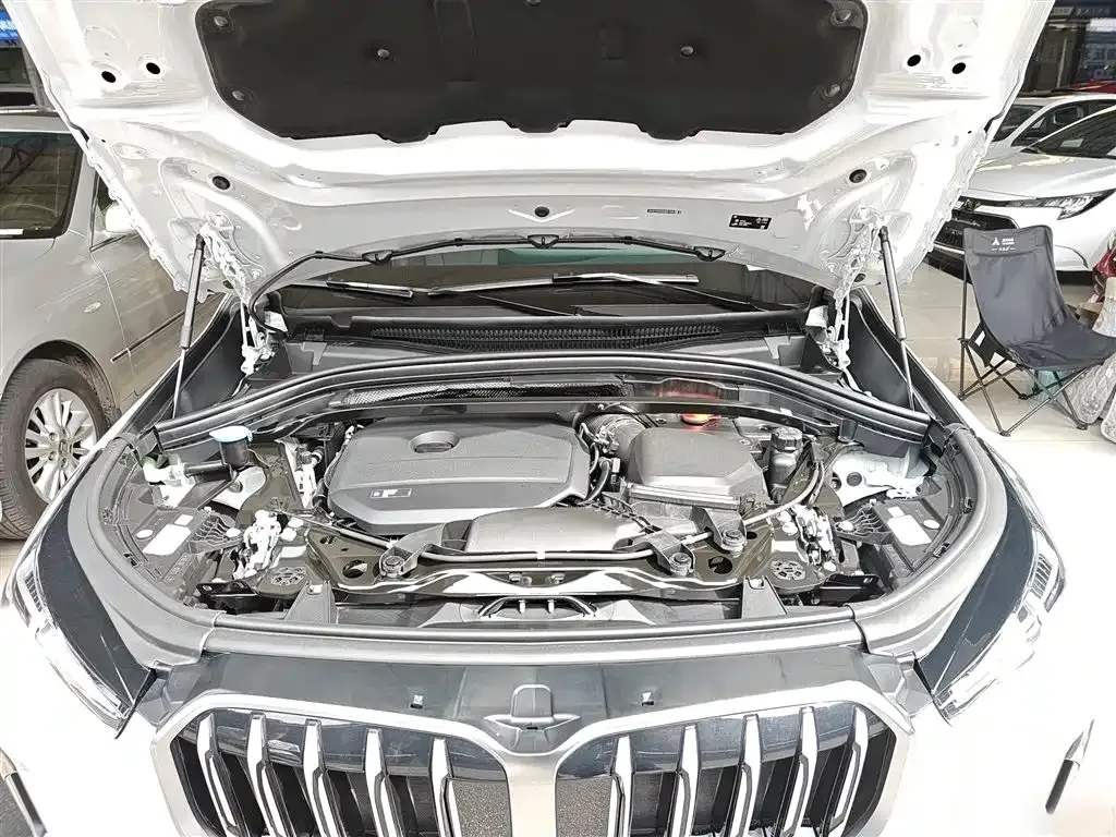 BMW X1 — фото 10