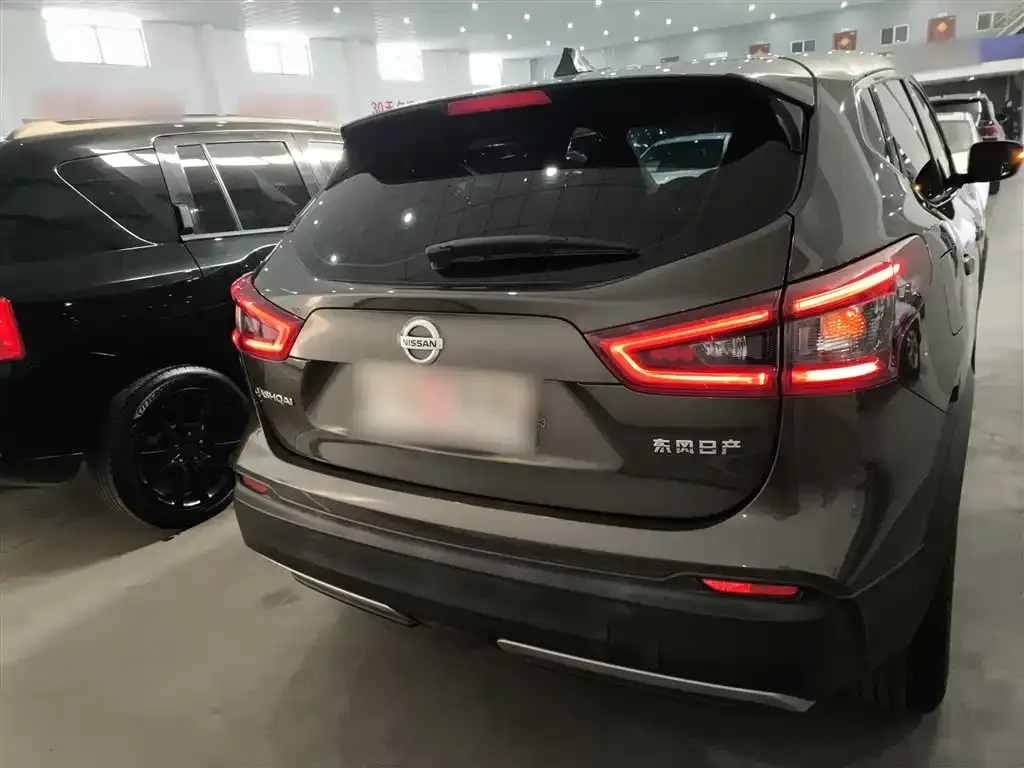 Nissan Qashqai — фото 5