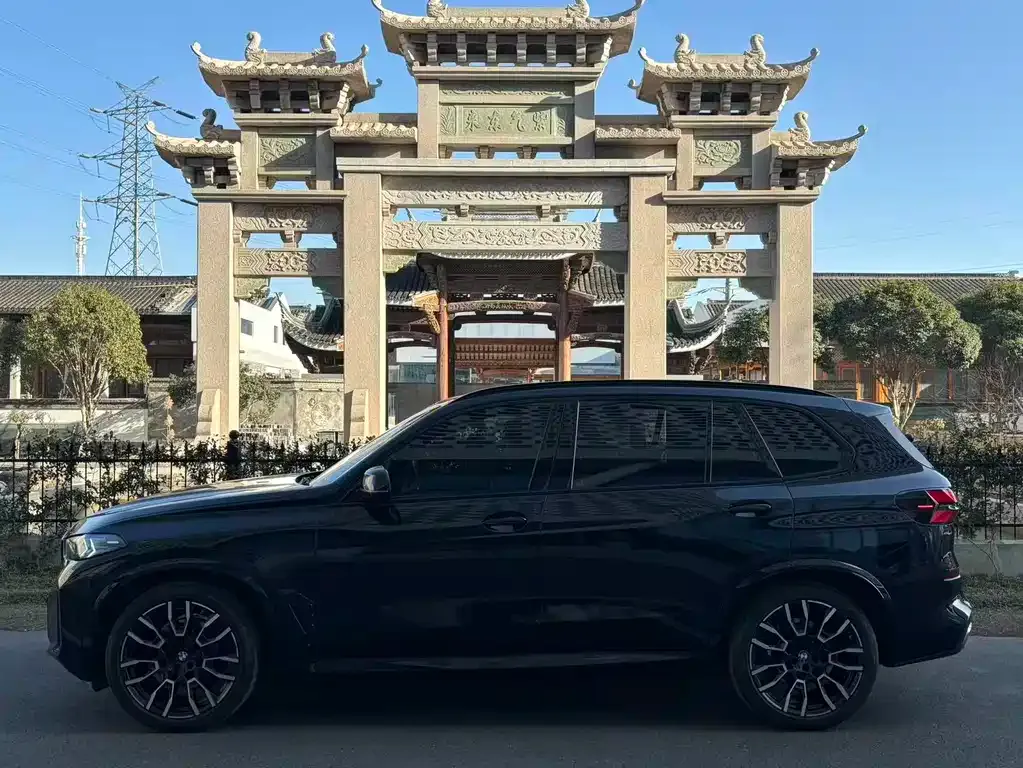 BMW X5 2024 из CN, фото 2