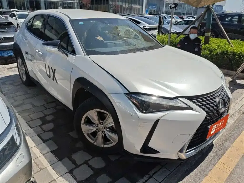 Lexus UX 2023 из CN, фото 6