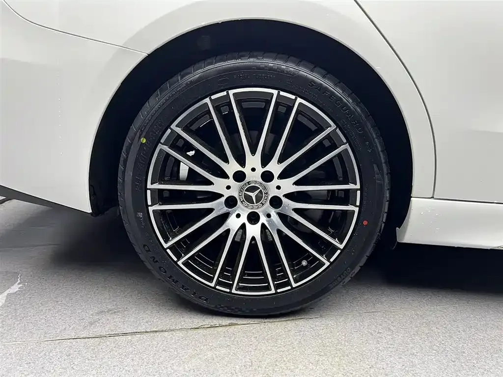 Mercedes-Benz C-Class 2023 из CN, фото 10