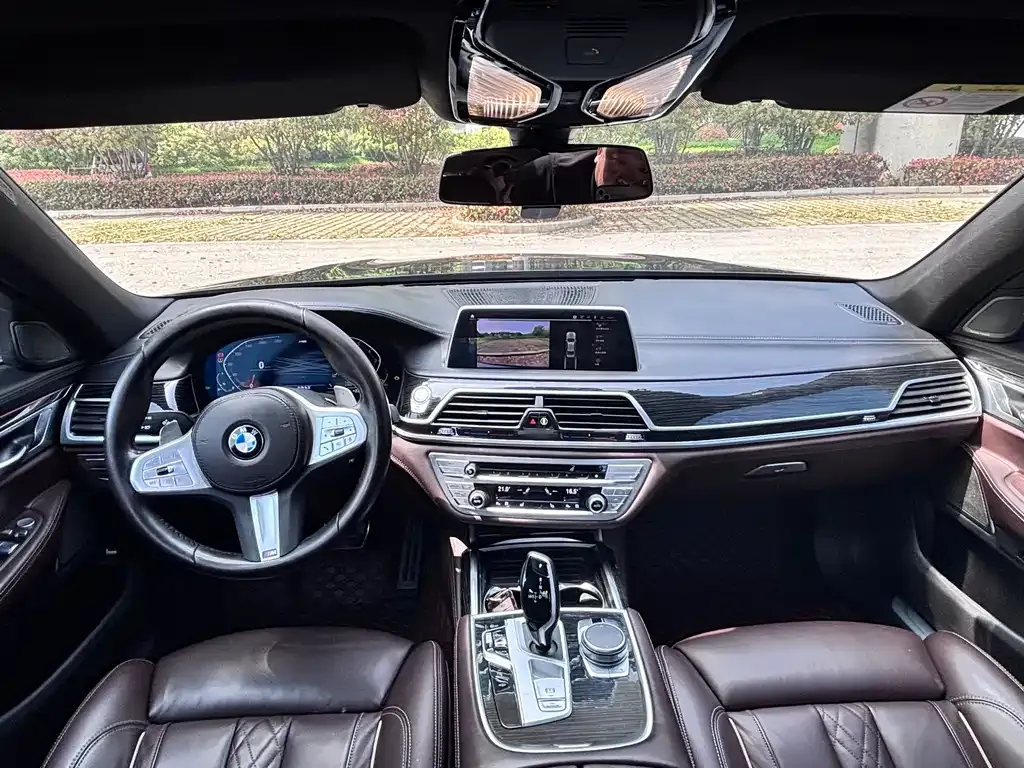BMW 7 Series 2022 из CN, фото 4