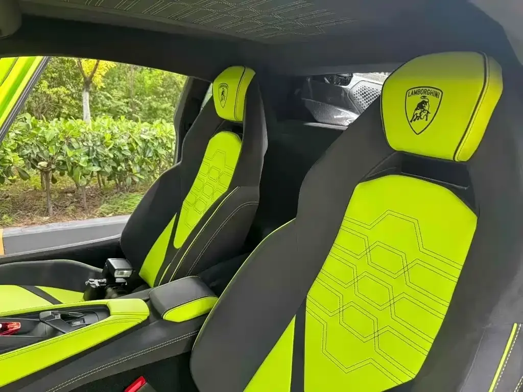 Lamborghini Revuelto 2025 из CN, фото 2