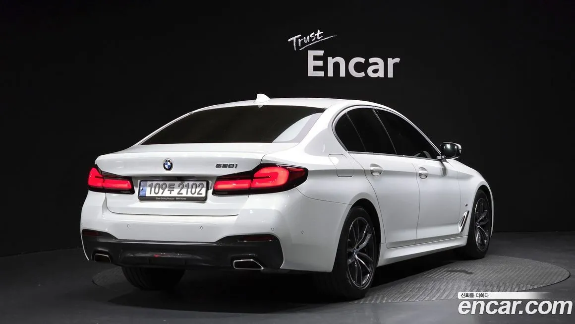 BMW 5-Series 2022 из KR, фото 3