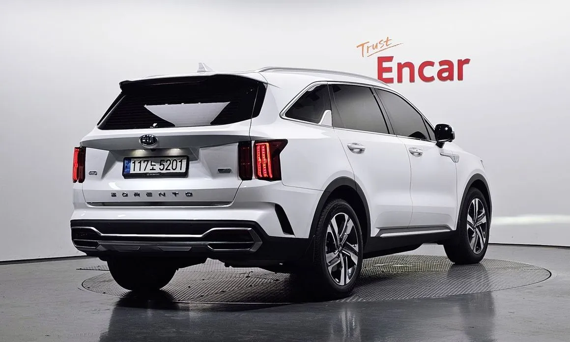 Kia Sorento — фото 6