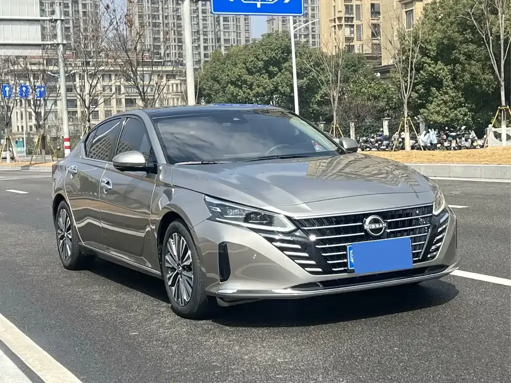 Nissan Teana — фото 6