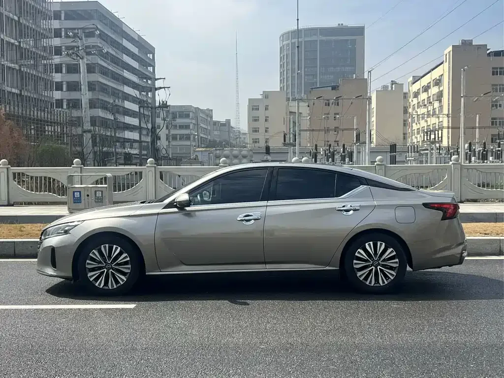 Nissan Teana — фото 5