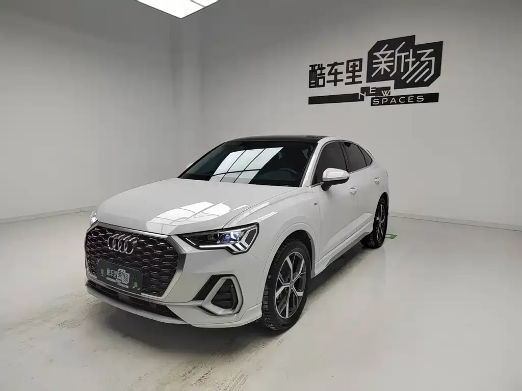 Audi Q3 Sportback — фото 1