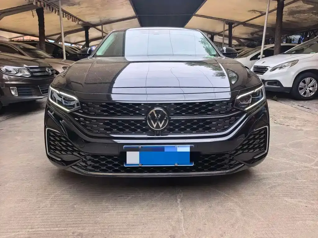 Volkswagen Passat — фото 8
