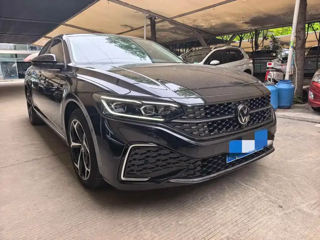 Volkswagen Passat — фото 9