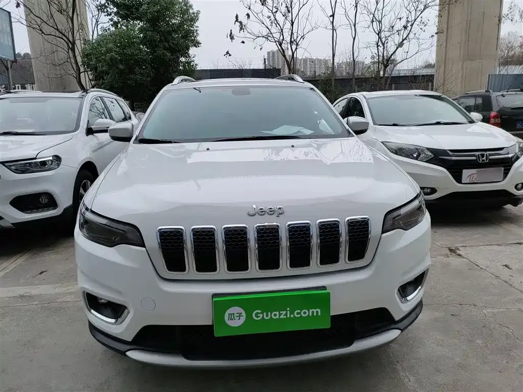 Jeep Cherokee 2021 из CN, фото 10