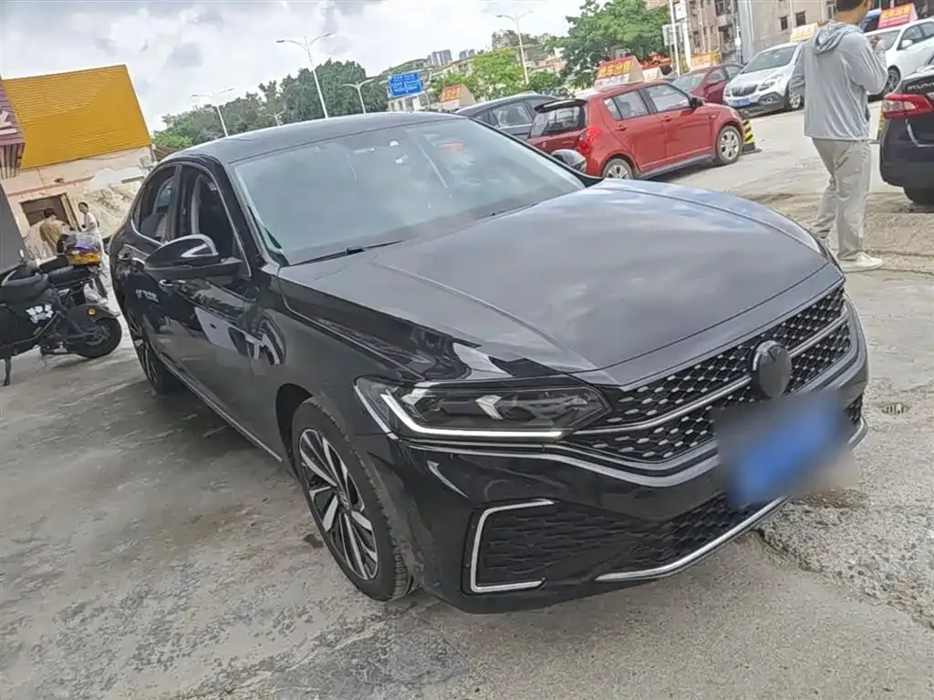 Volkswagen Passat — фото 9