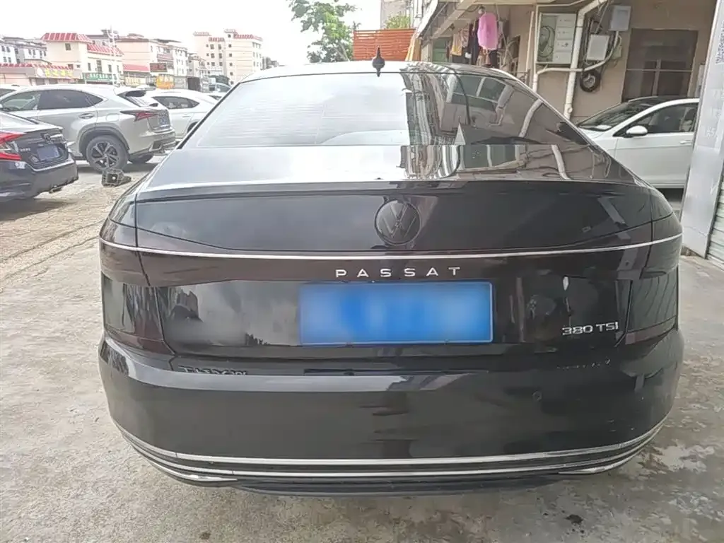 Volkswagen Passat — фото 8