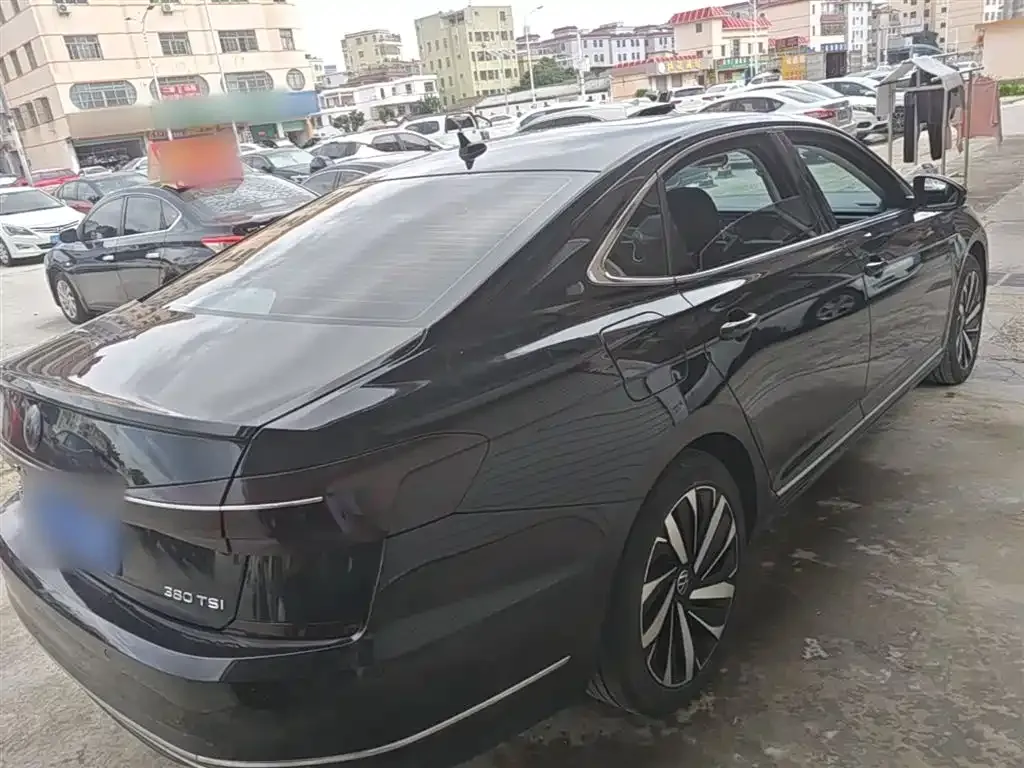 Volkswagen Passat — фото 4