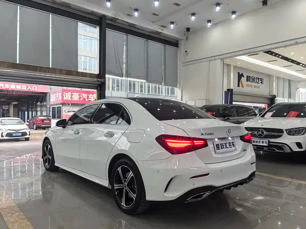 Mercedes-Benz A-Class — фото 7
