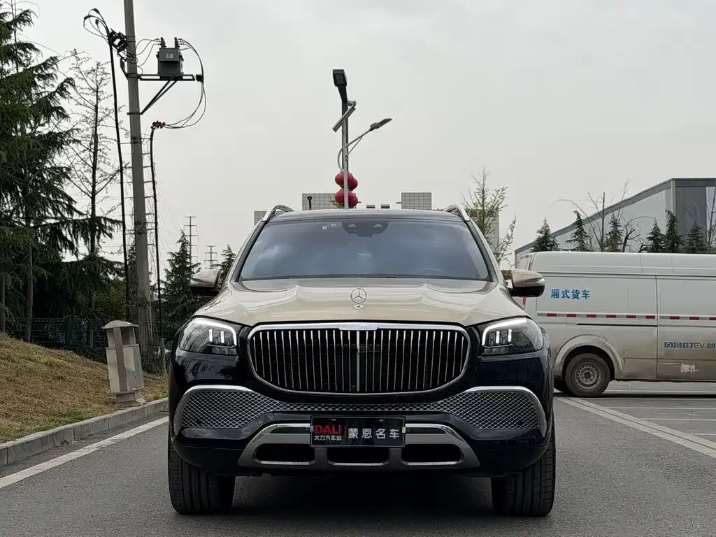 Mercedes-Benz GLS — фото 10