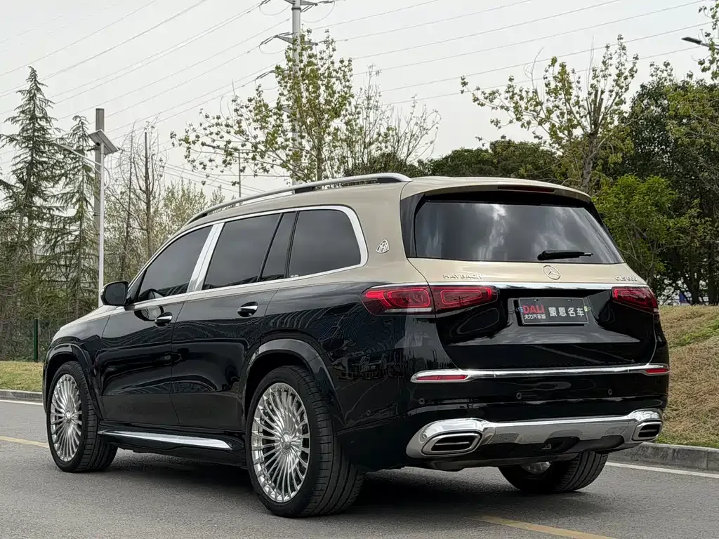 Mercedes-Benz GLS — фото 8
