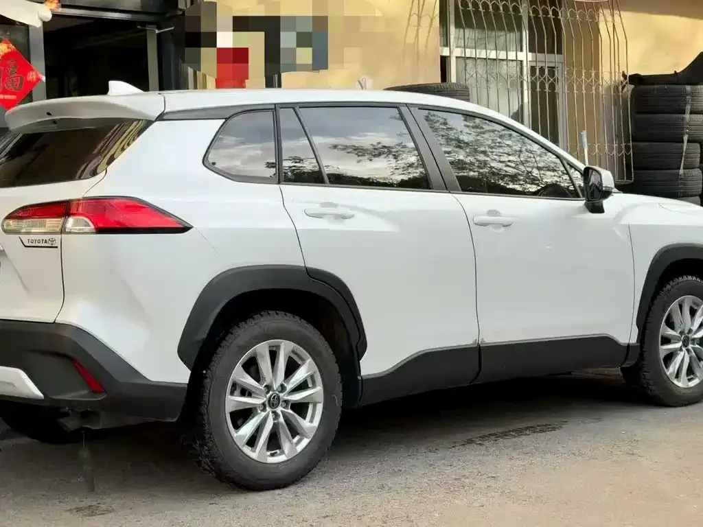 Toyota Corolla Cross — фото 3