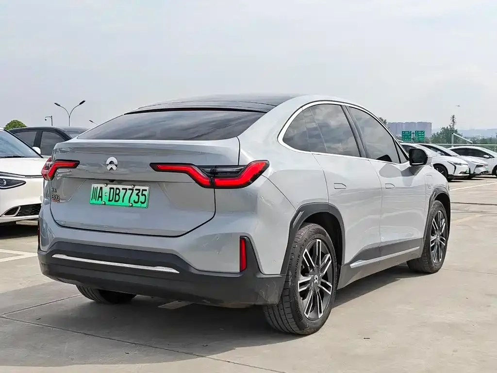 NIO EC6 — фото 10