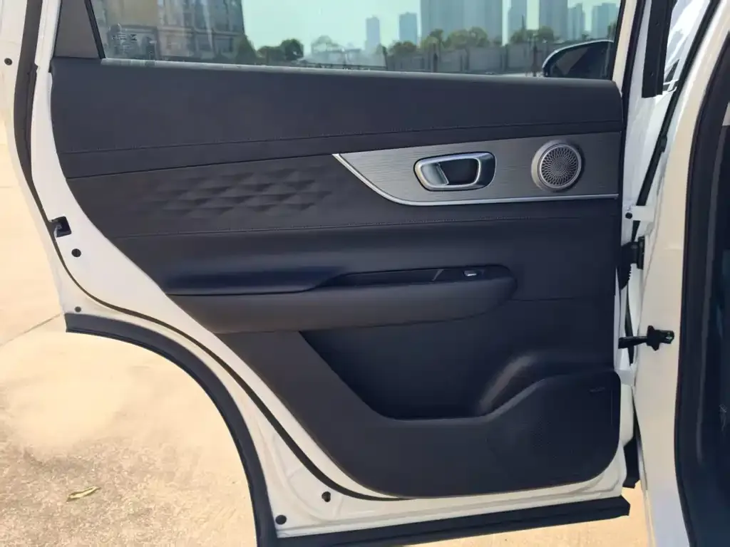 Chery Tiggo 8 PLUS — фото 6