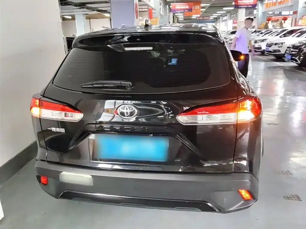 Toyota Corolla Cross — фото 10