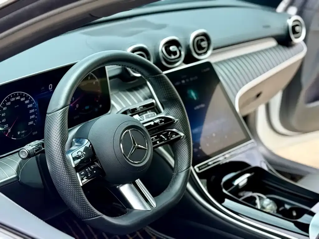 Mercedes-Benz C-Class — фото 6
