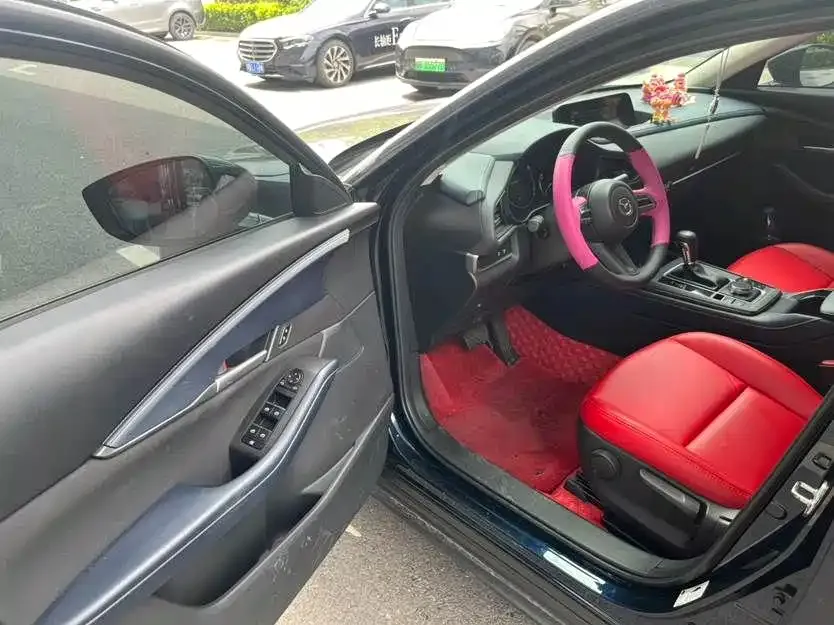 Mazda CX-30 2021 из CN, фото 6