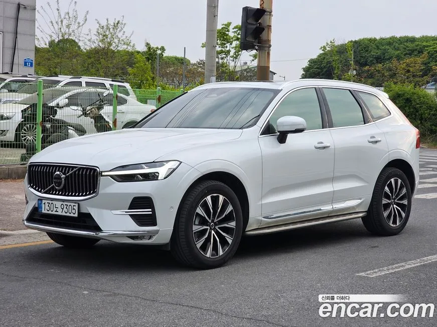 Volvo XC60 — фото 1