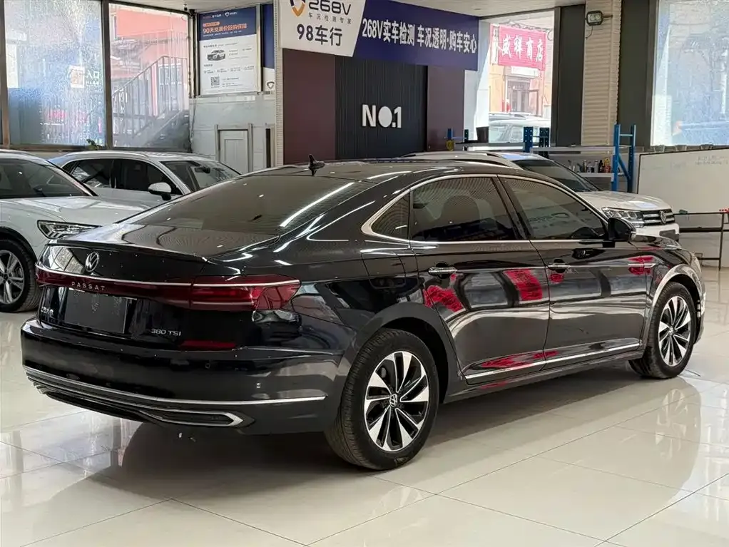 Volkswagen Passat — фото 9