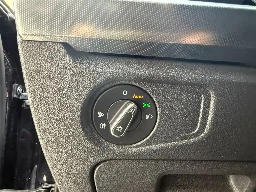 Volkswagen Passat — фото 7