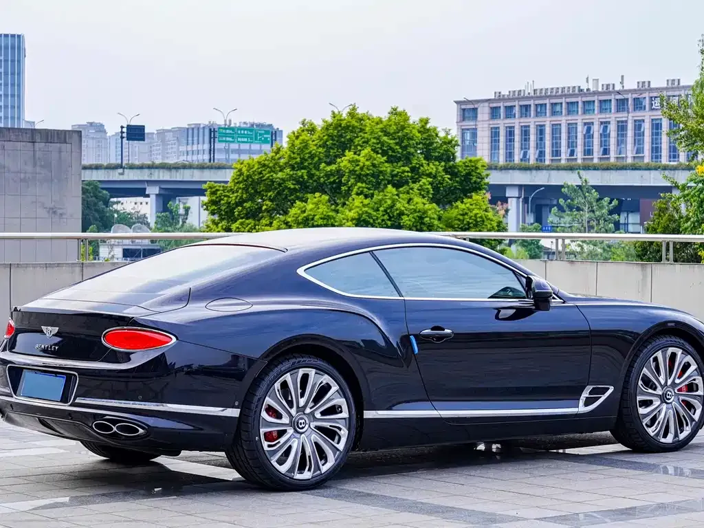 Bentley Continental 2021 из CN, фото 4