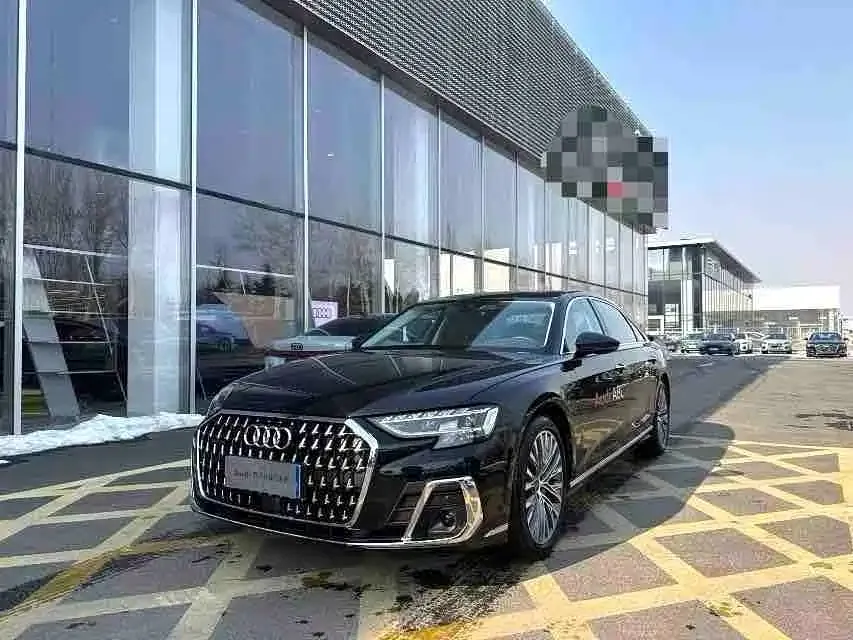 Audi A8 — фото 7