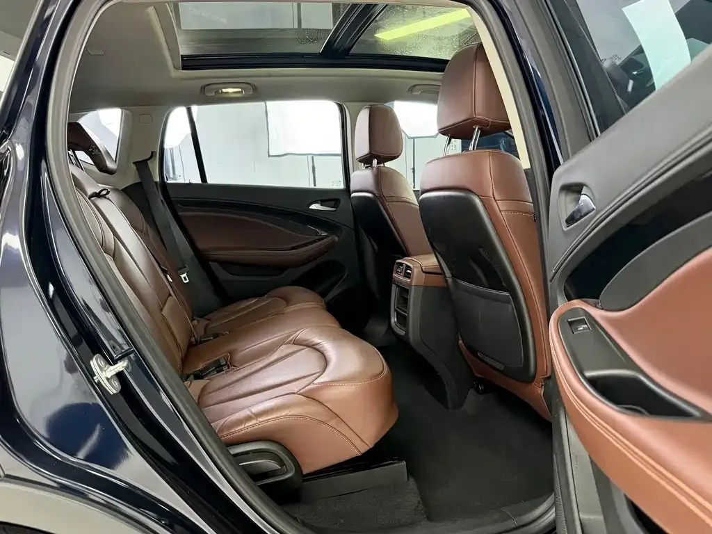 Buick Envision Plus — фото 6