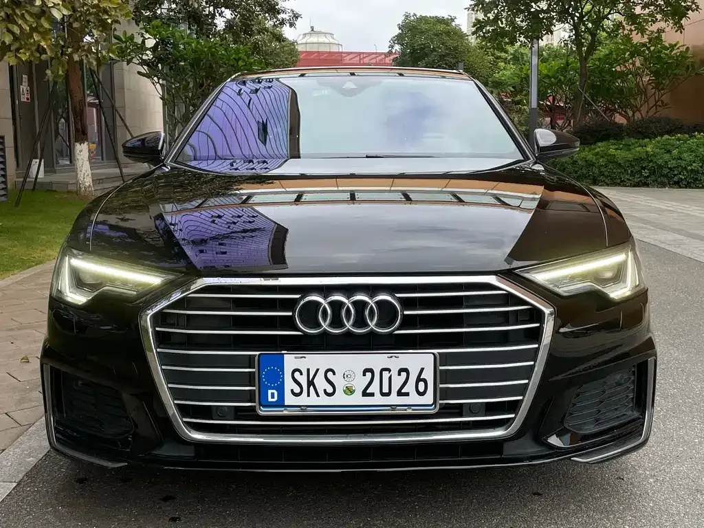 Audi A6L — фото 10