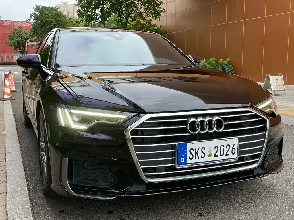 Audi A6L — фото 5