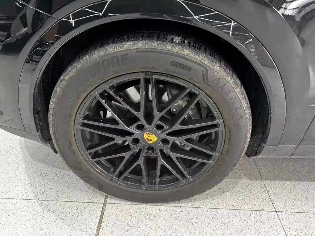 Porsche Cayenne Hybrid 2023 из CN, фото 8
